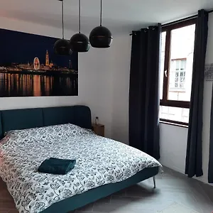 https://suite-rb5.hotelsghent.com