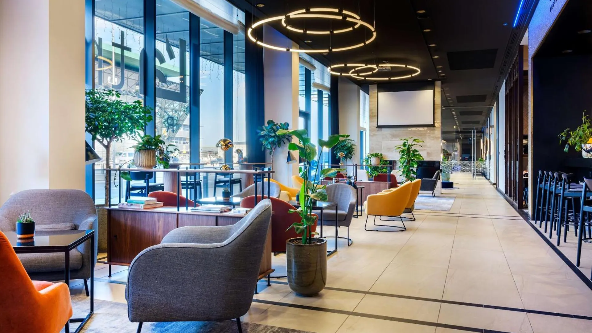 Hilton Garden Inn Krakow Airport 4*,