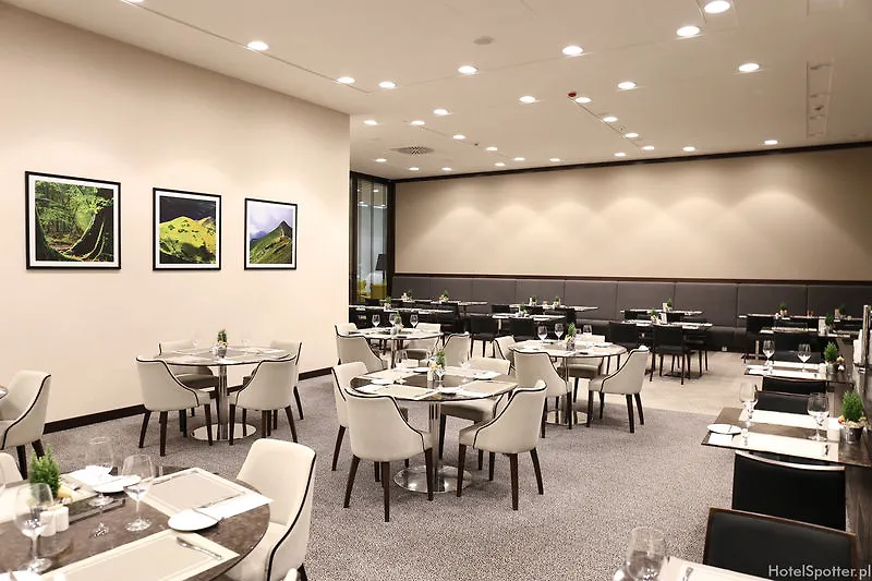 Hilton Garden Inn Krakow Airport 4*,
